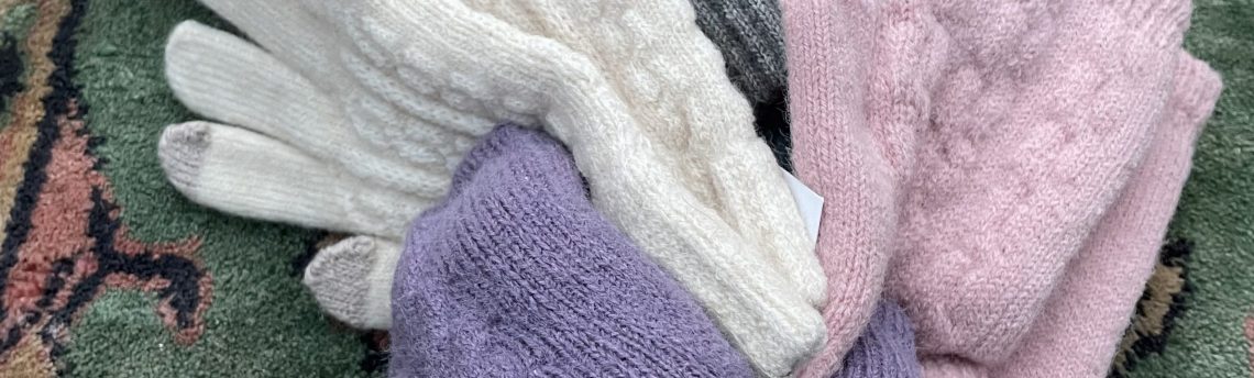 Gloves, mittens and hand-warmers – cosy cable-knits and more