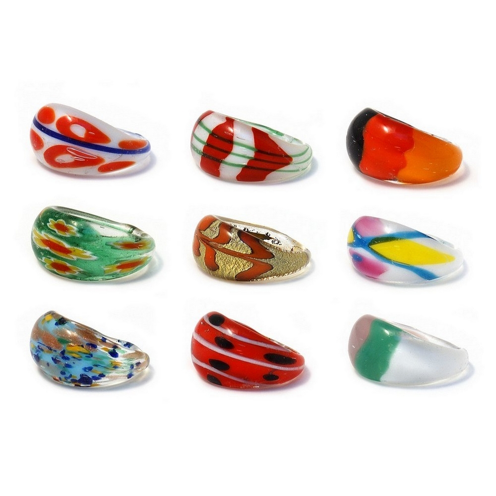 Ring glass with millefiori assorted colours