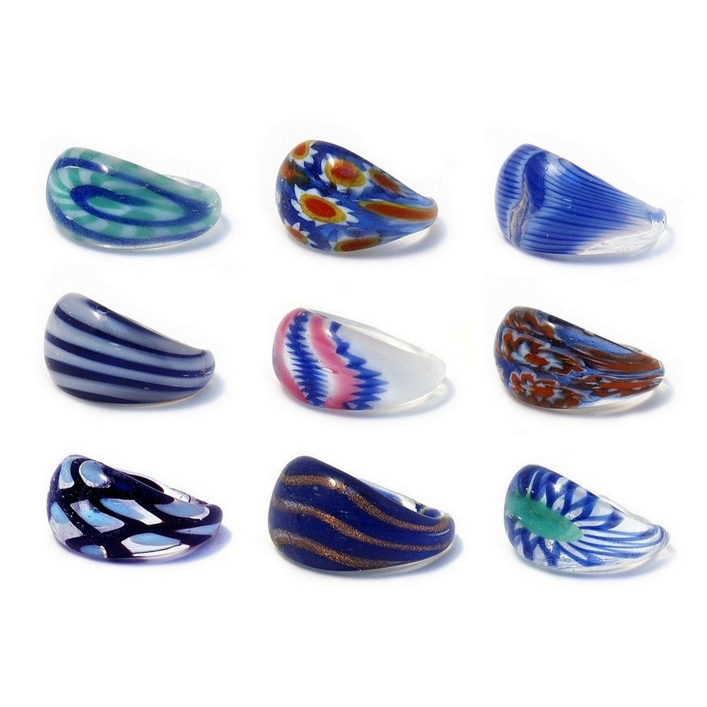 Ring glass with millefiori assorted colours