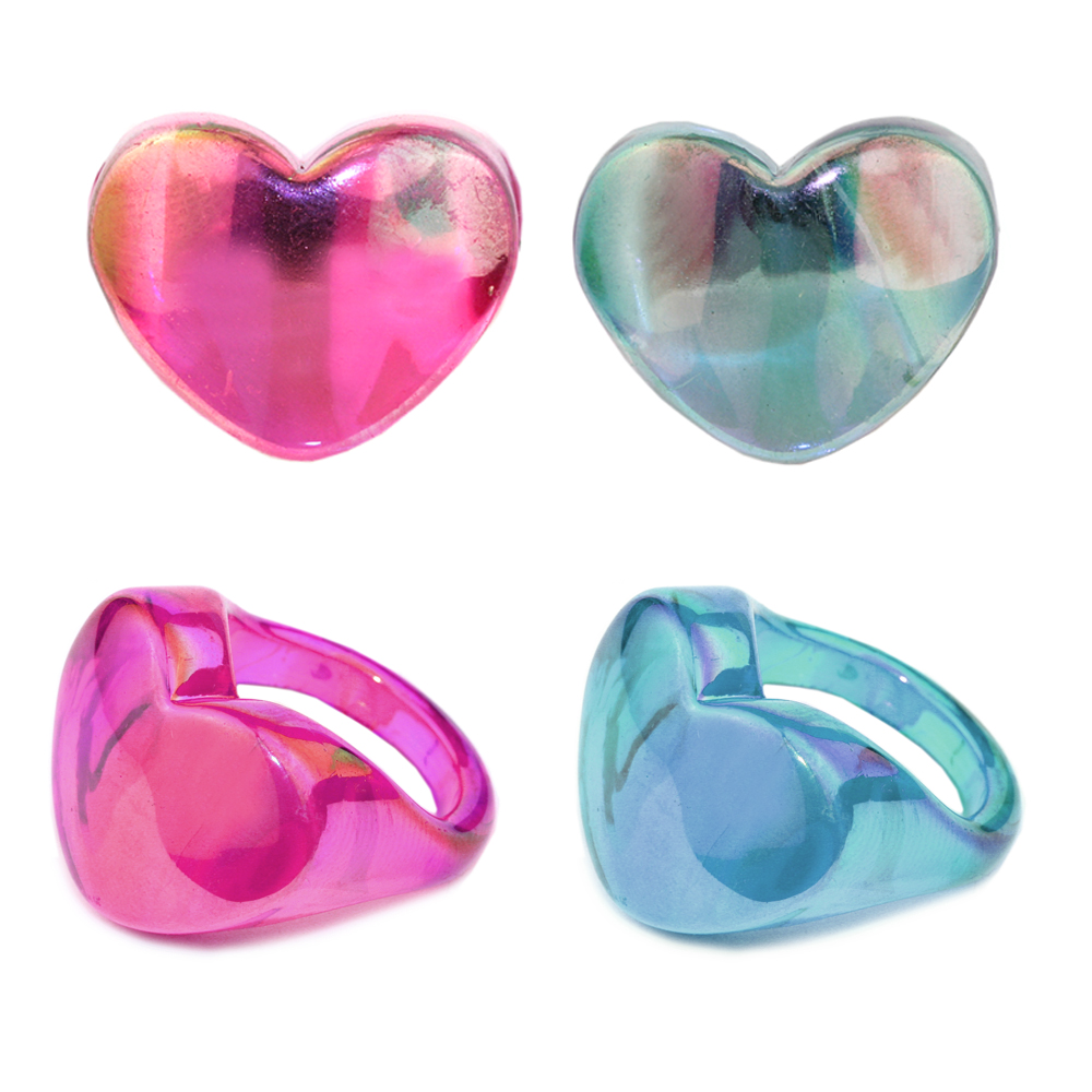 Ring resin heart with aurora borealis lustre