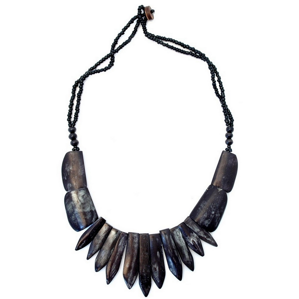 Bead string necklace bone 11 pointed sticks blk 62cm