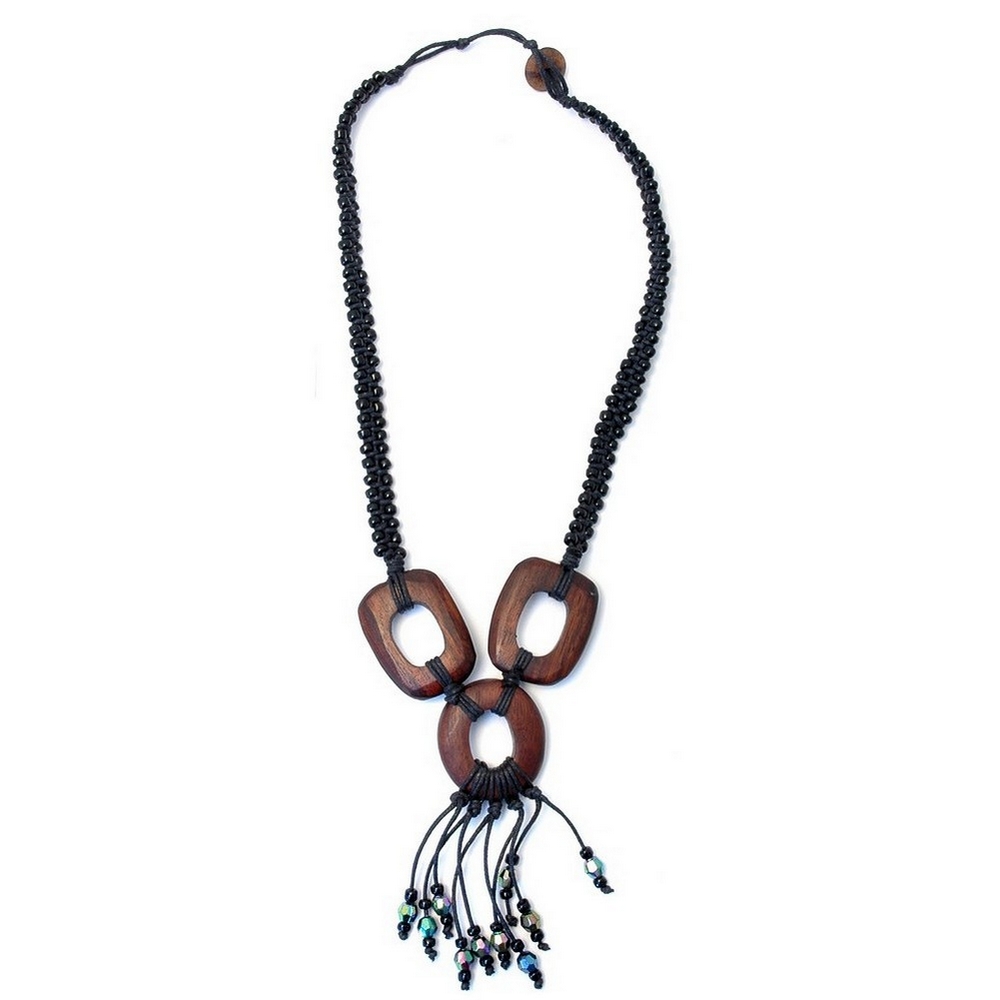 Necklace with a pendant wood & bead blk 3 ring ab tassel 60cm