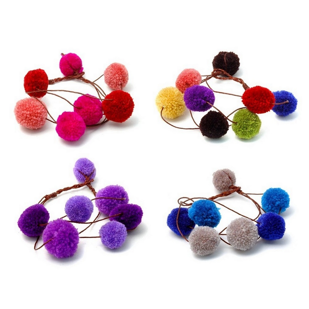 Bracelet fabric 4 strand pompom