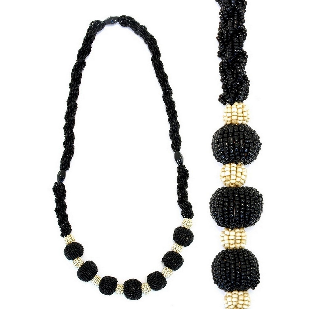 Necklace glass & bead black & antique white 72 cm