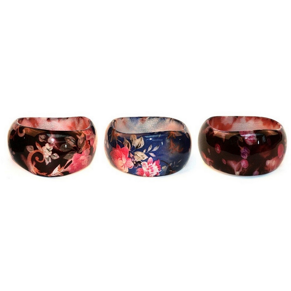 Bangle resin shiny floral chintz