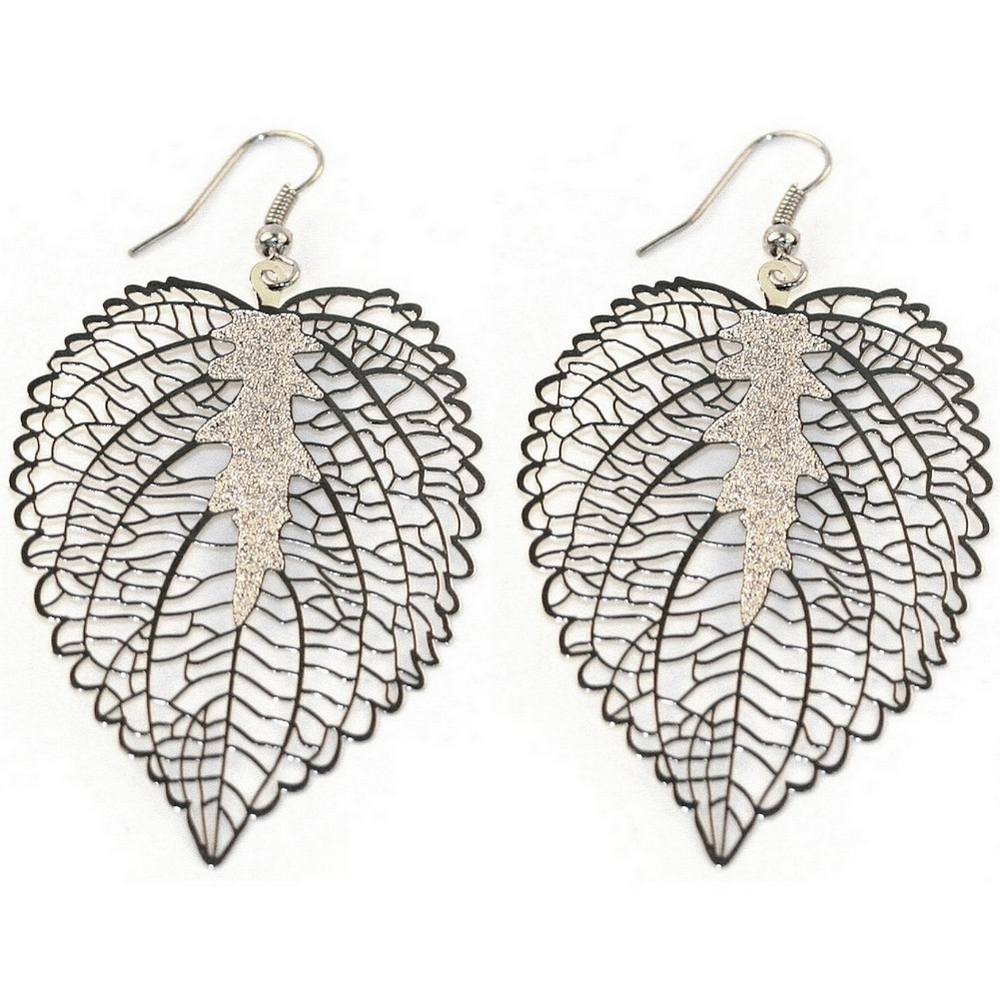 Drop earring leaf heart shaped leaf