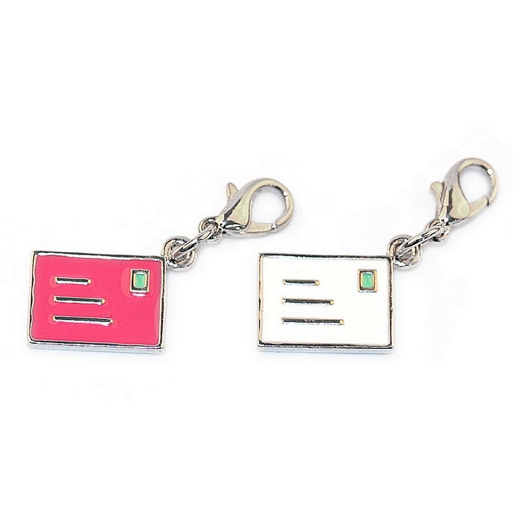 Charm enamel letter
