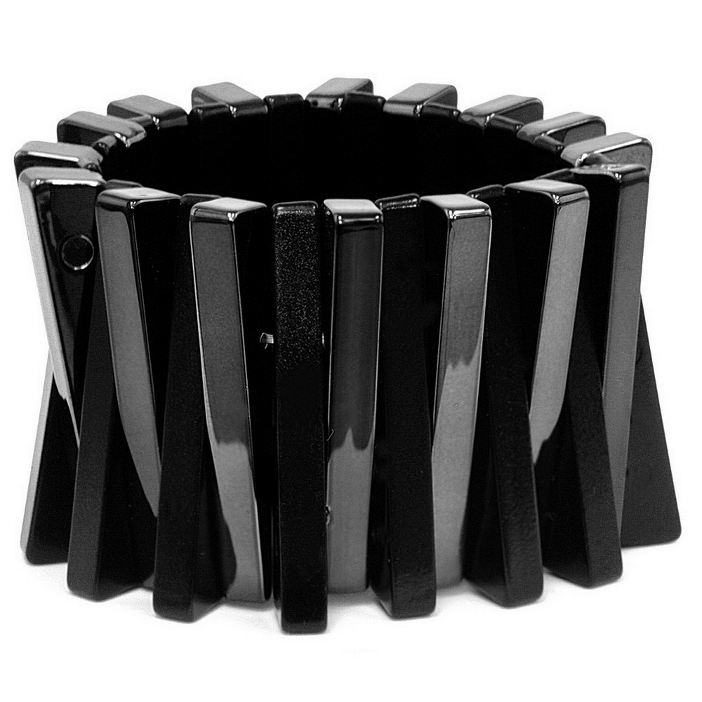 Bracelet & black sticks