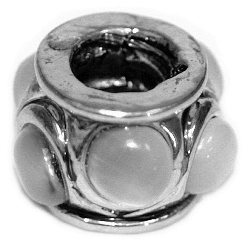 Component resin bead