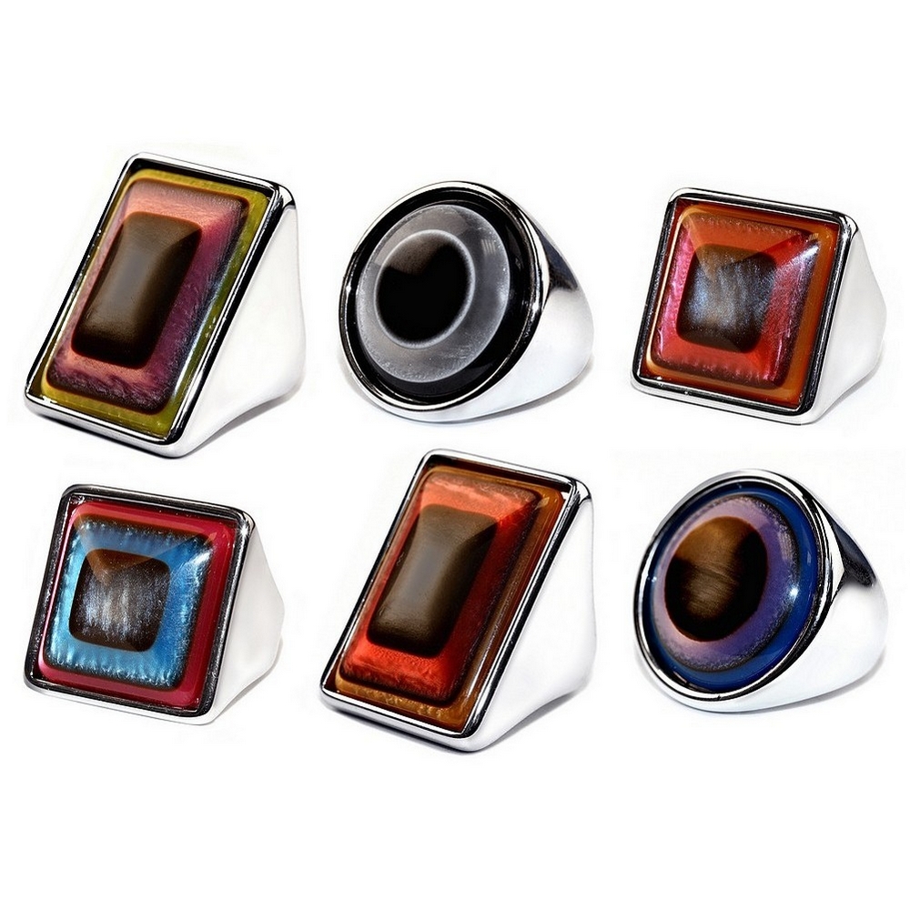 Ring resin layered cabochon