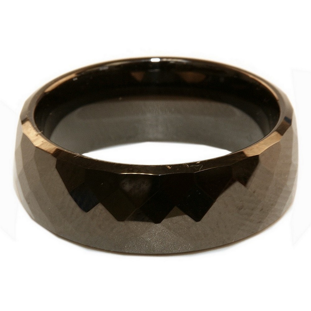 Ring ceramic small facet band black