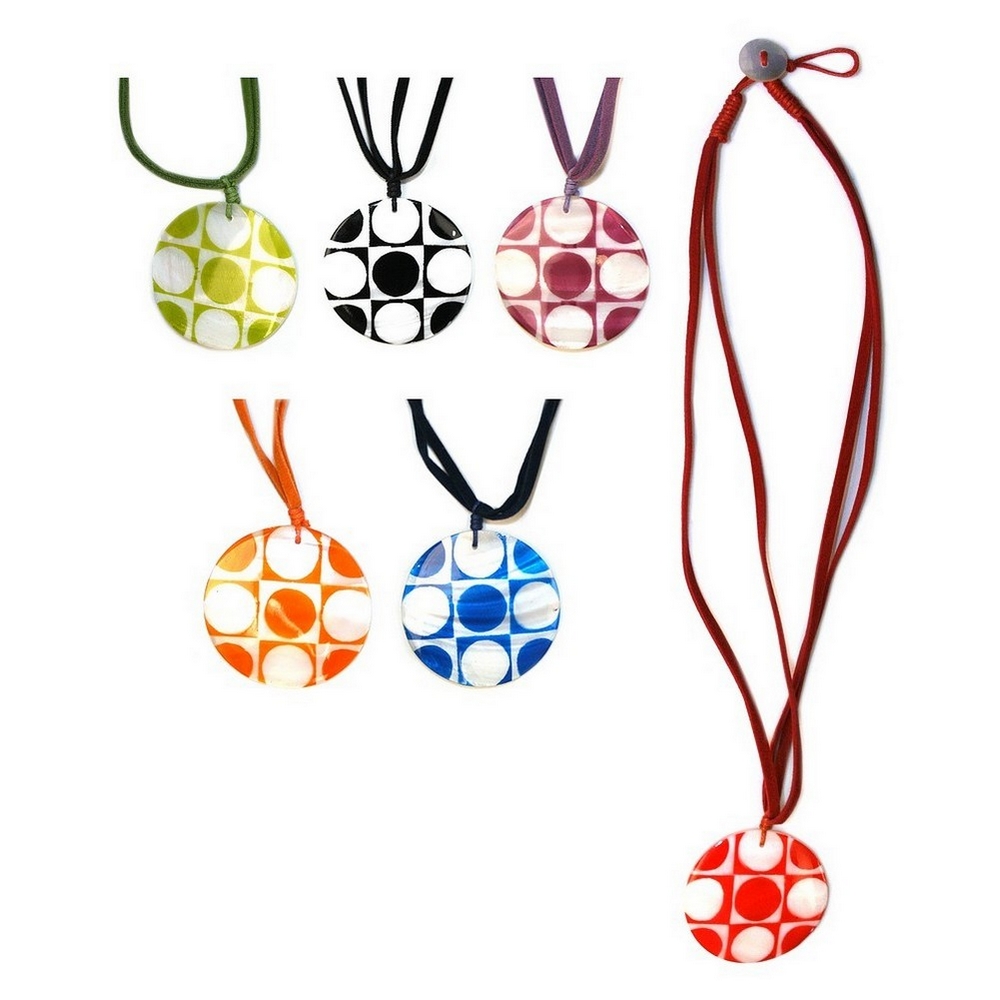 Necklace with a pendant shell & mother of pearl pop print 4cm
