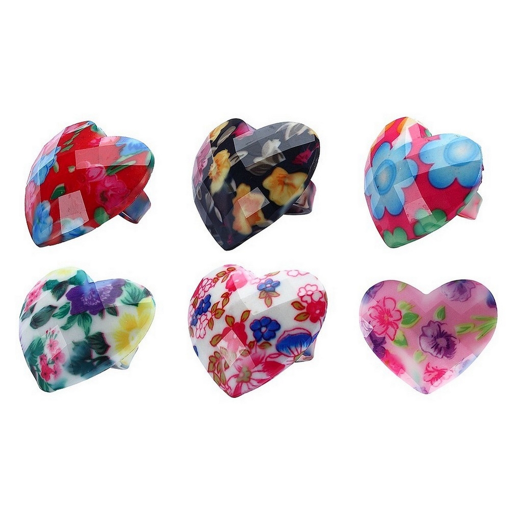 Ring resin heart with floral design
