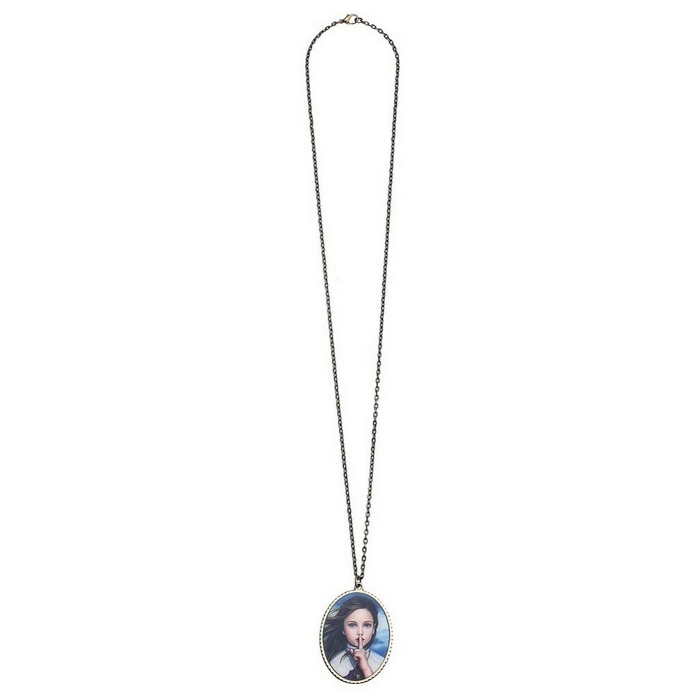 Necklace with a pendant gold plated 70cm chain & oval with silence girl detail