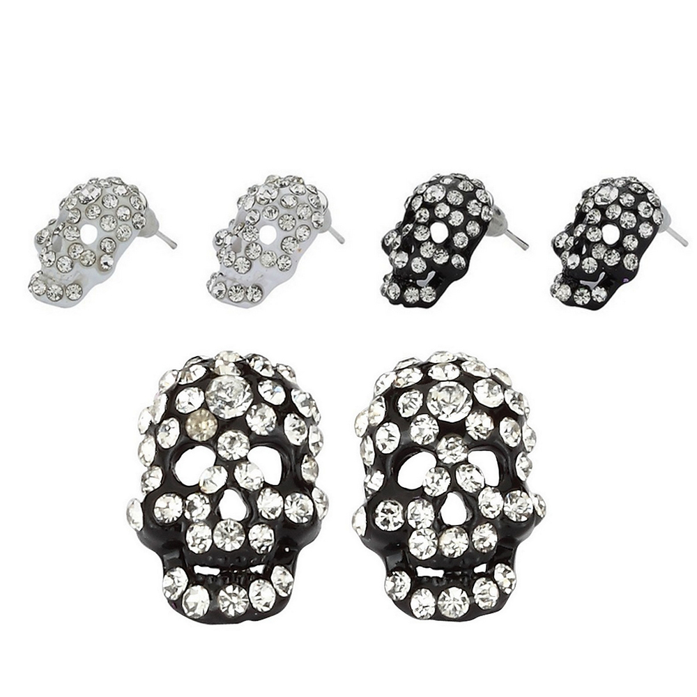 Stud earring crystal glass skull