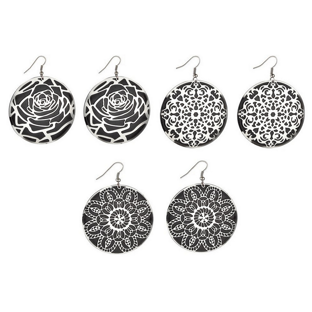 Drop earring embossed flower