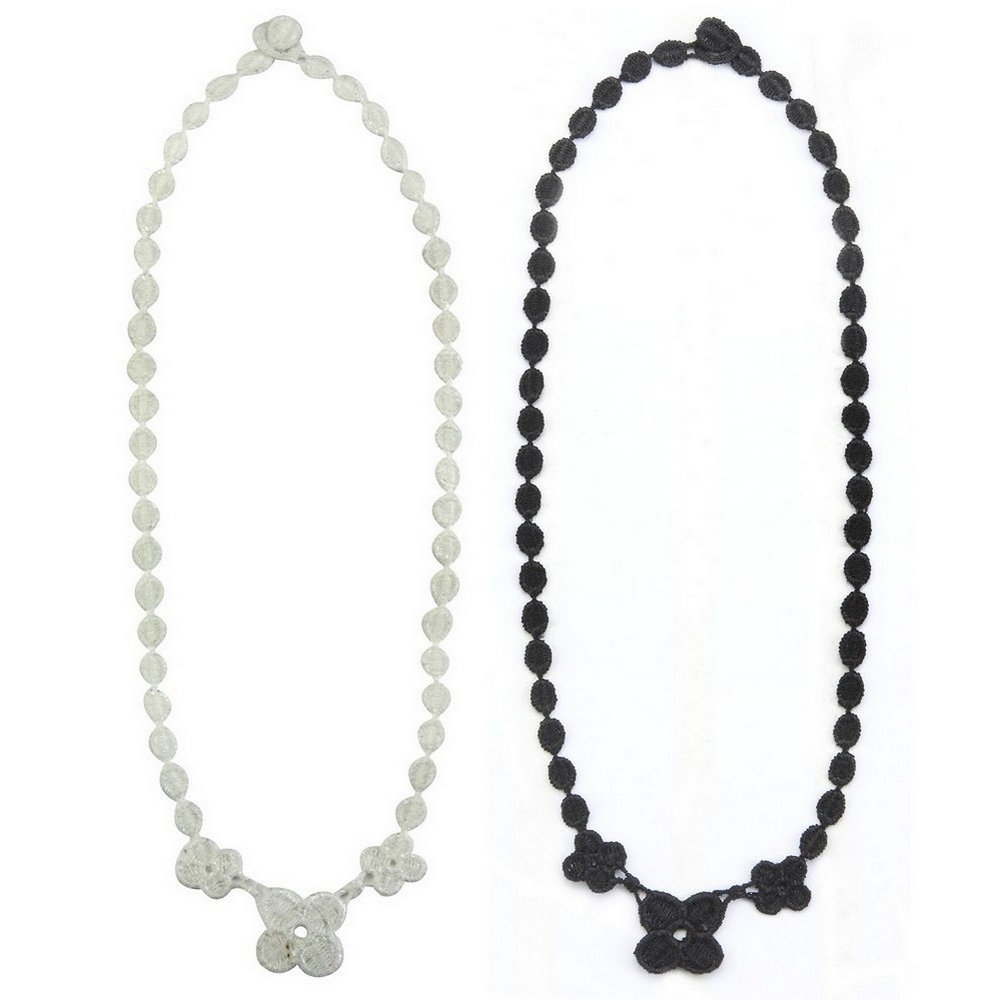 Necklace satin flowers