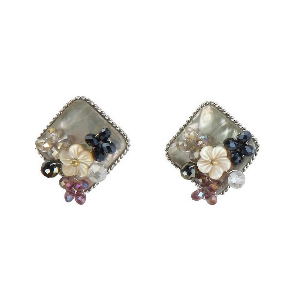 Stud earring shell vintage amethyst flower