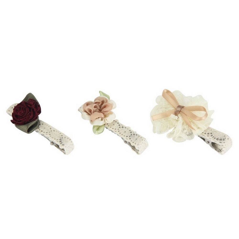 Hair grip lace detail