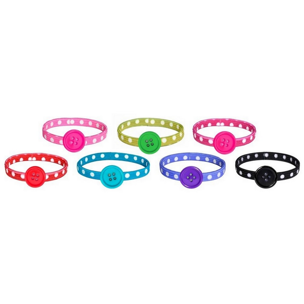 Bracelet polka band with a button
