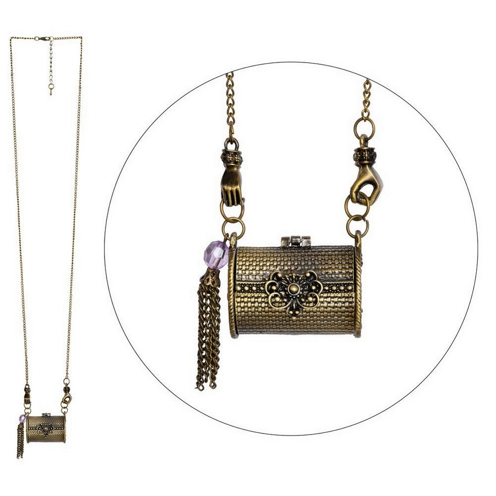 Necklace with a pendant vintage bag