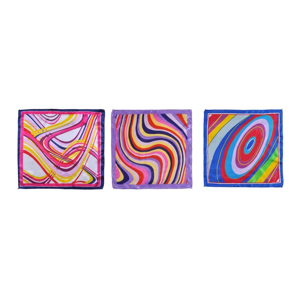 Scarf distorted square