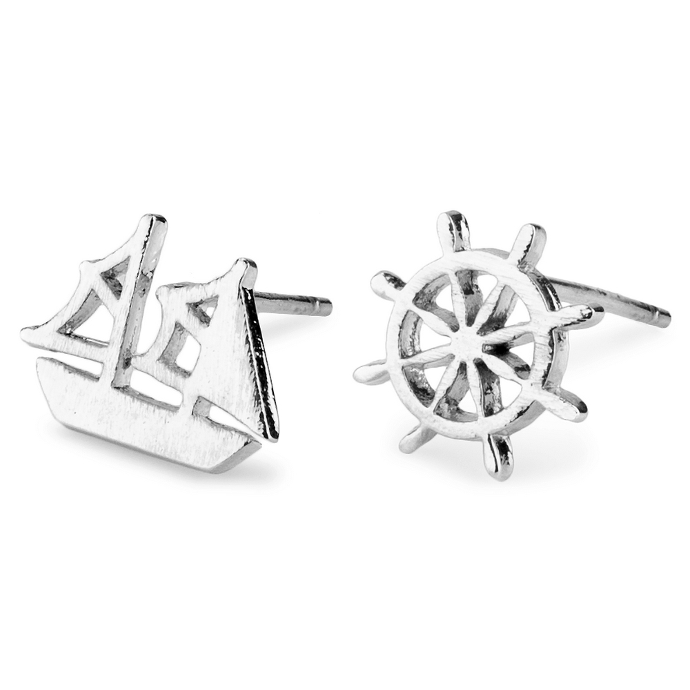 Stud earring boat and wheel silver