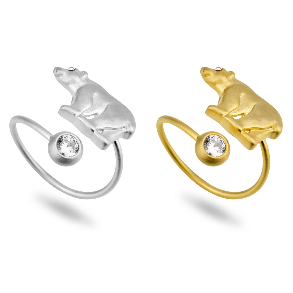 Ring crystal glass polar bear