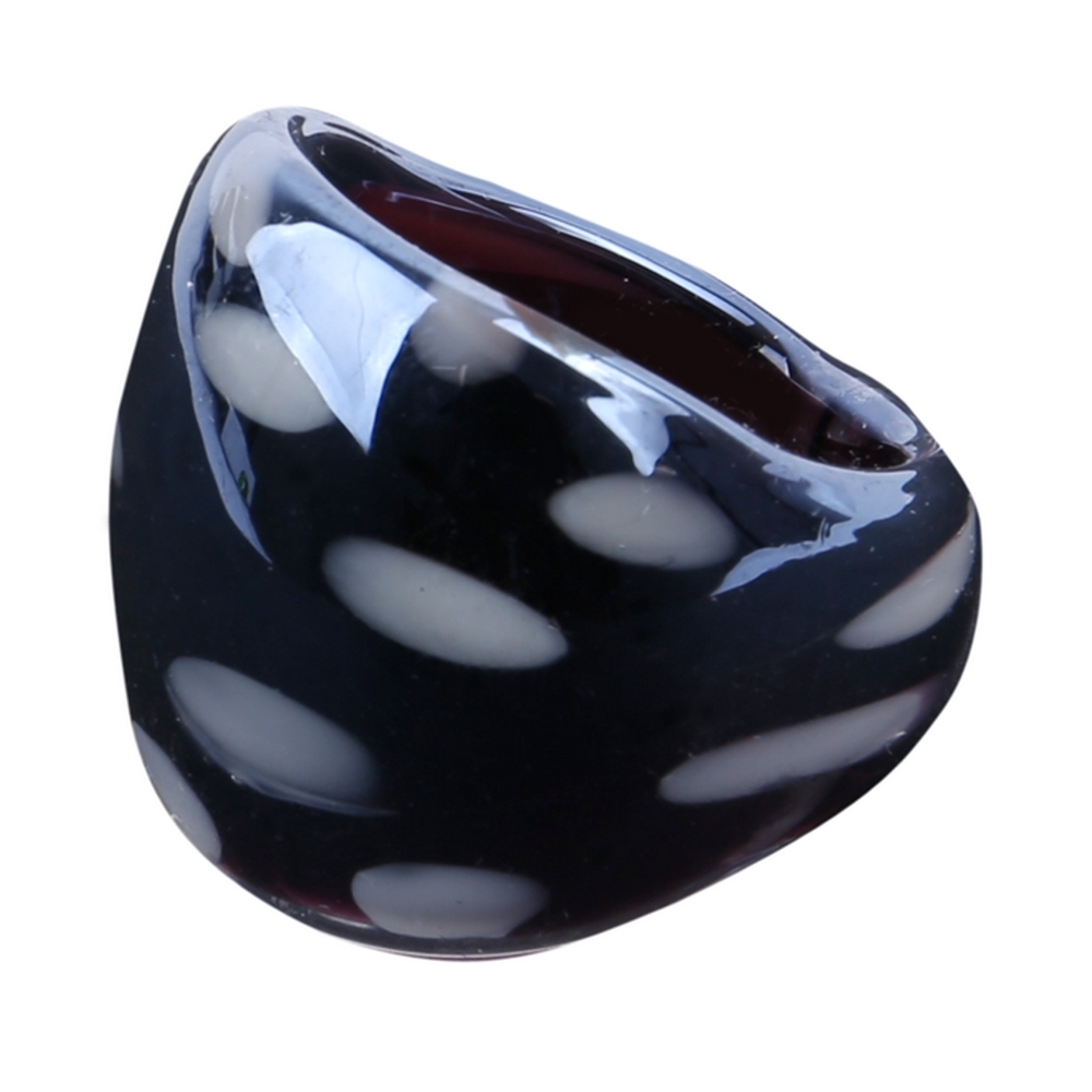 Ring glass high spot black