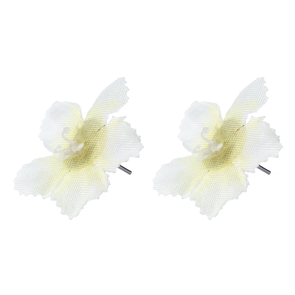 Stud earring fabric sweet william white